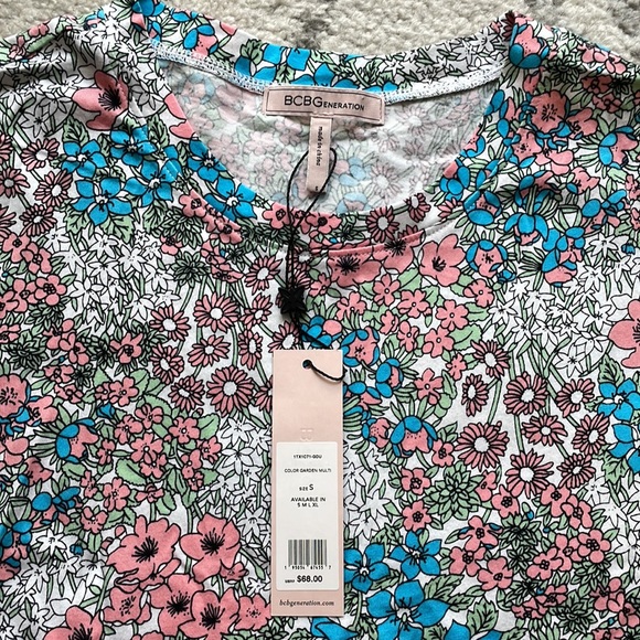 NWT- BCBGeneration Floral T-Shirt - Picture 5 of 7